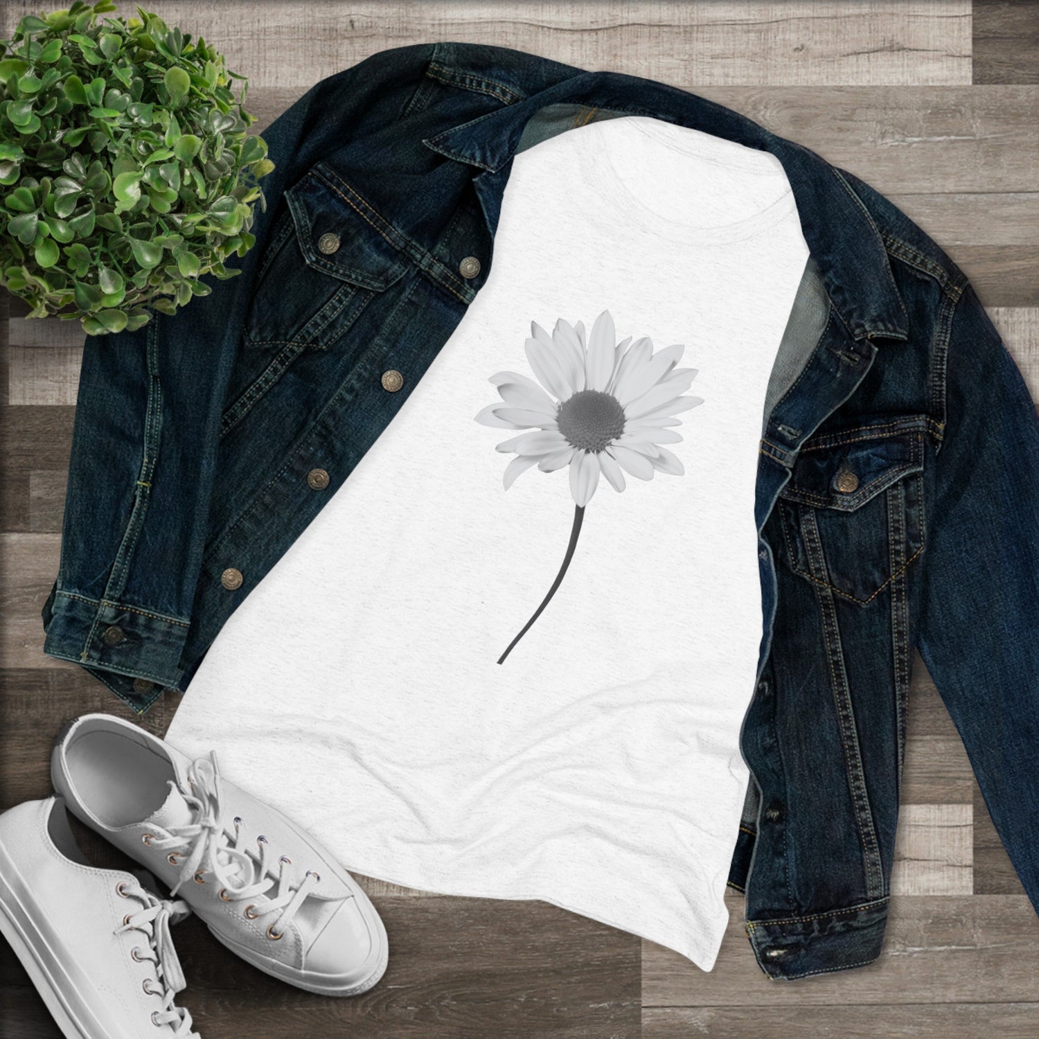 Black and White Daisy - Women&